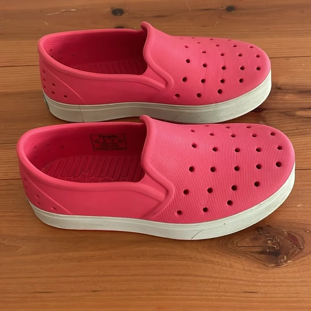 People Footwear kids size toddler 10‎ waterproof shoes - Picture 2 of 7